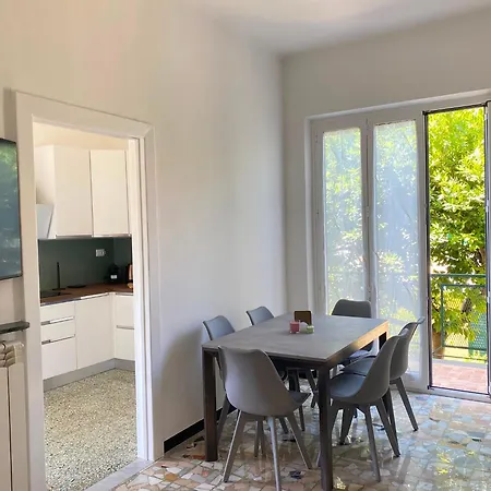 Apartman La Casa Del Ponte, A 3 Minuti Dal Mare Di *