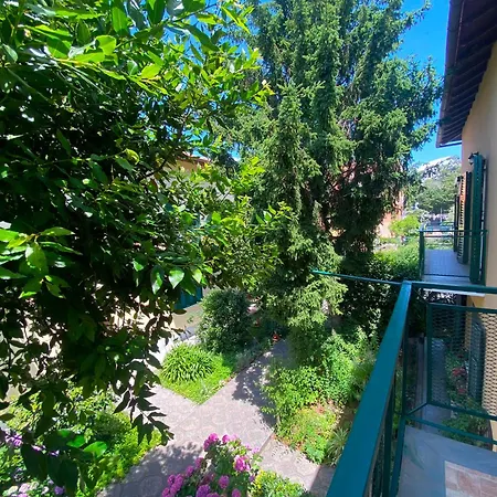 Apartman La Casa Del Ponte, A 3 Minuti Dal Mare Di *